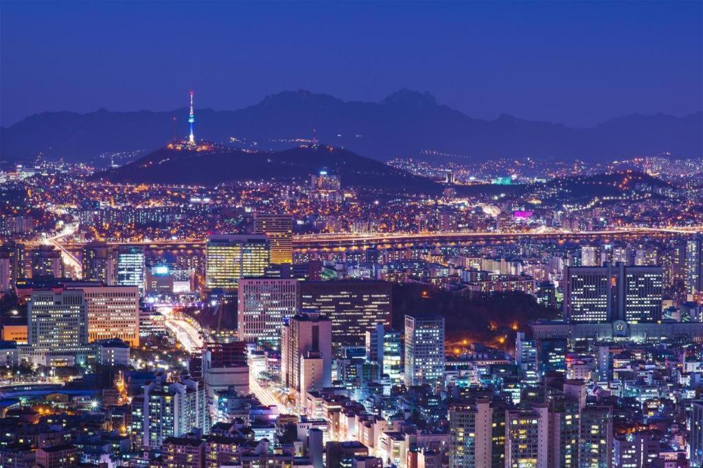 Afirst Hotel Myeongdong Сеул Екстериор снимка